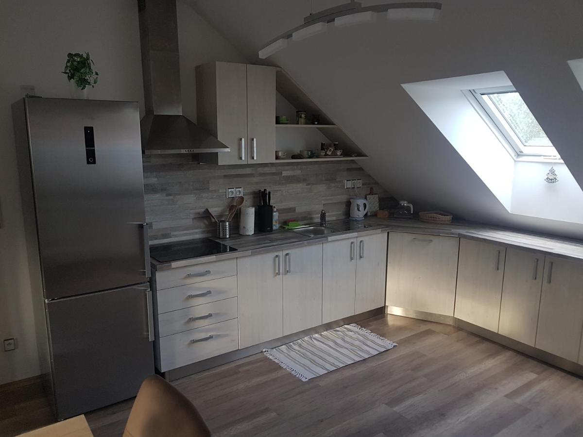Ubytovani U Spacku Palava Novosedly  Buitenkant foto