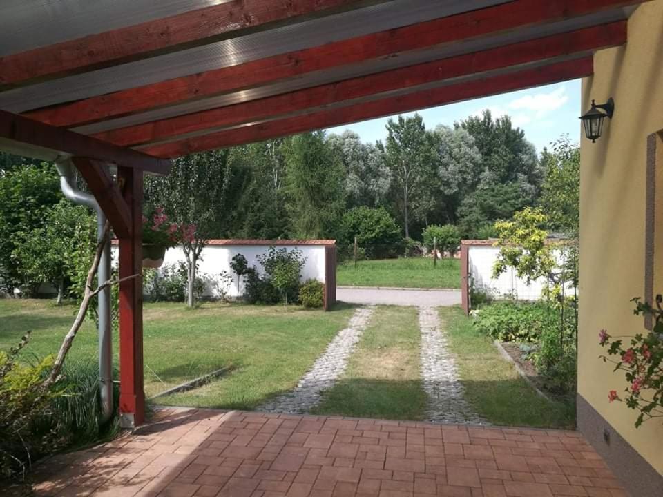Ubytovani U Spacku Palava Novosedly  Buitenkant foto